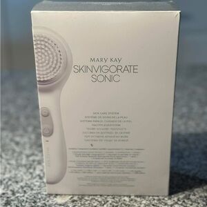 Skinovigirate cleaning brush